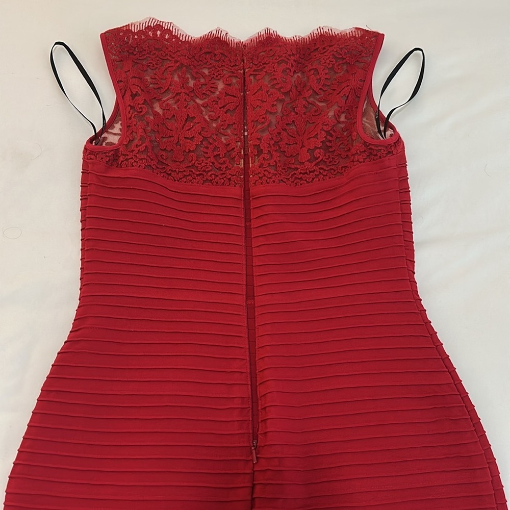 NWOT RARE Tadashi Shoji Red Ribbed Pintuck Jersey Boatneck Gown Size XS - Picture 14 of 14